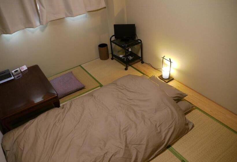 Номер Стандарт Индивидуальный, Kyoto Hana Hostel
