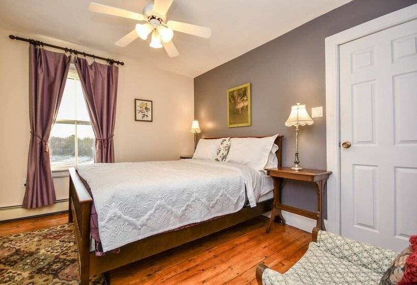 Номер Стандарт, Surfside Inn
