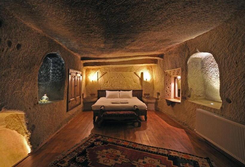 Люкс, Has Cave Konak