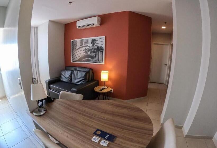 חדר משפחתי, Comfort Hotel Santos