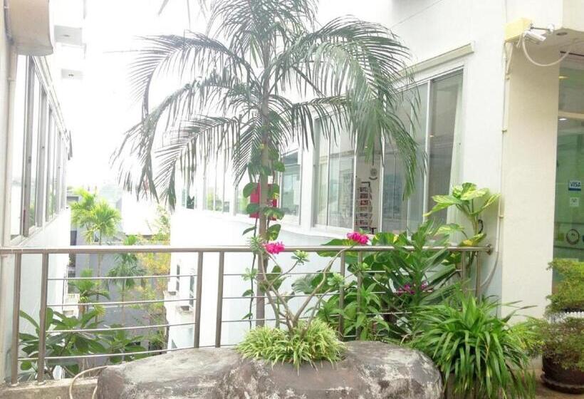 غرفة قياسية, Ben's House