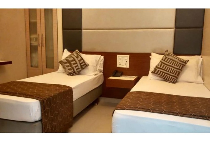 Quarto Deluxe, Elphinstone