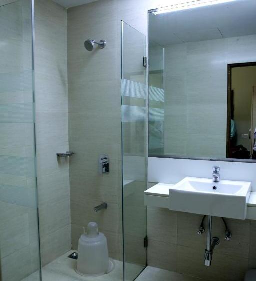 Quarto Superior, Elphinstone