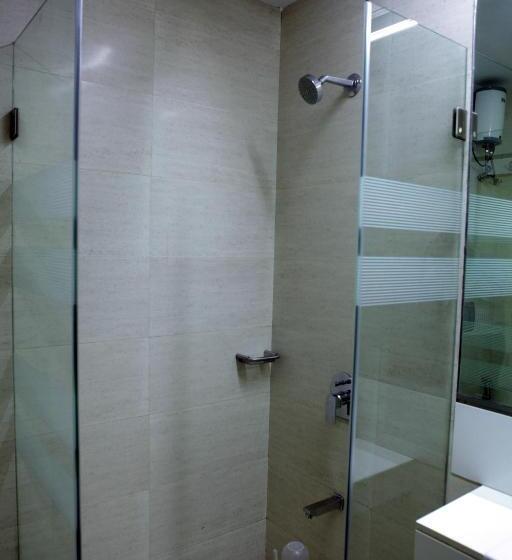 Quarto Deluxe, Elphinstone