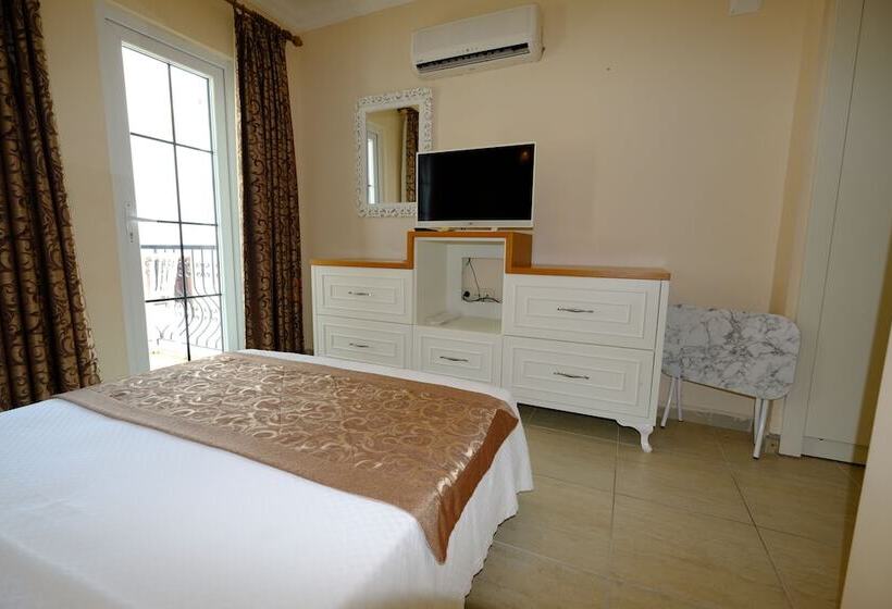 اتاق اساندارد با چشم‌انداز جانبی به دریا, Enda Boutique Hotel Kalkan