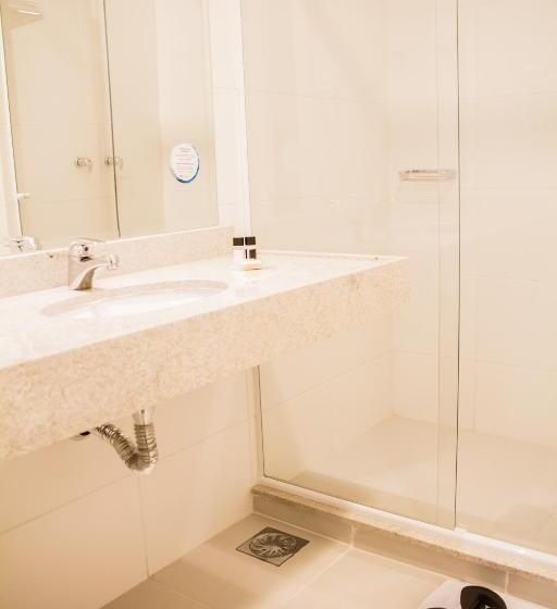Номер Deluxe, Intercity Shopping Gravatai