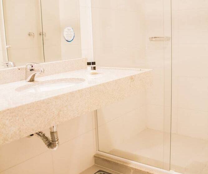Номер Deluxe, Intercity Shopping Gravatai