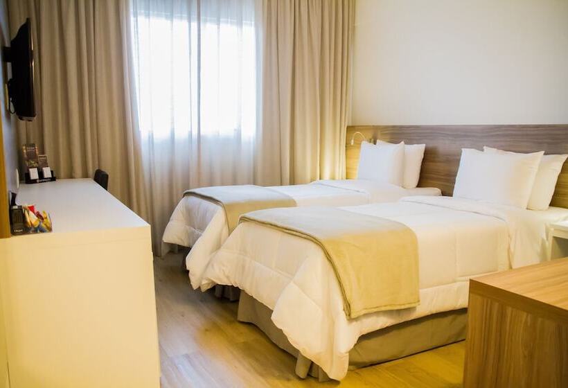 Номер Deluxe, Intercity Shopping Gravatai
