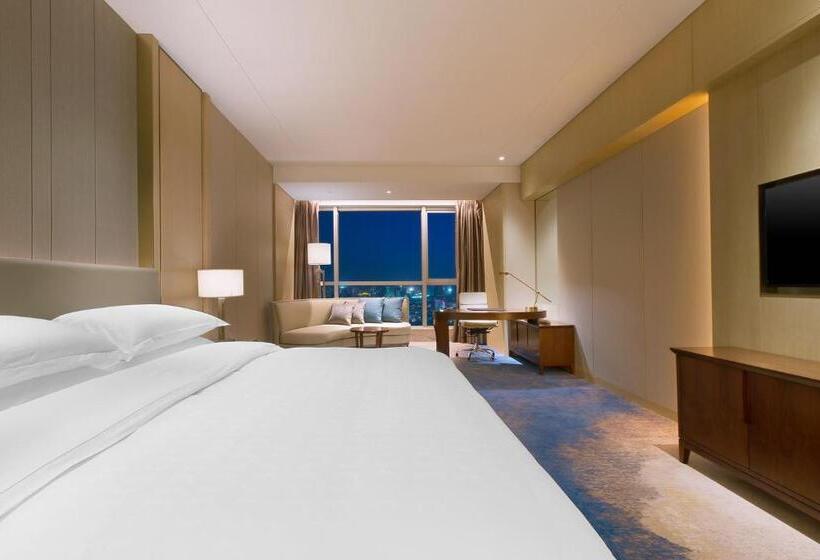 Номер Deluxe Кровать Кинг, Sheraton Zhanjiang