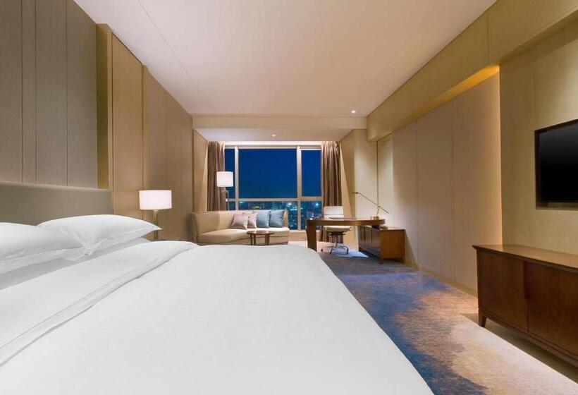 Номер Клуб Кровать Кинг, Sheraton Zhanjiang