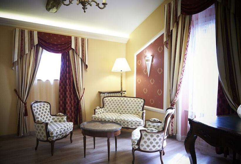 Президентский Люкс, Chateau De La Richerie