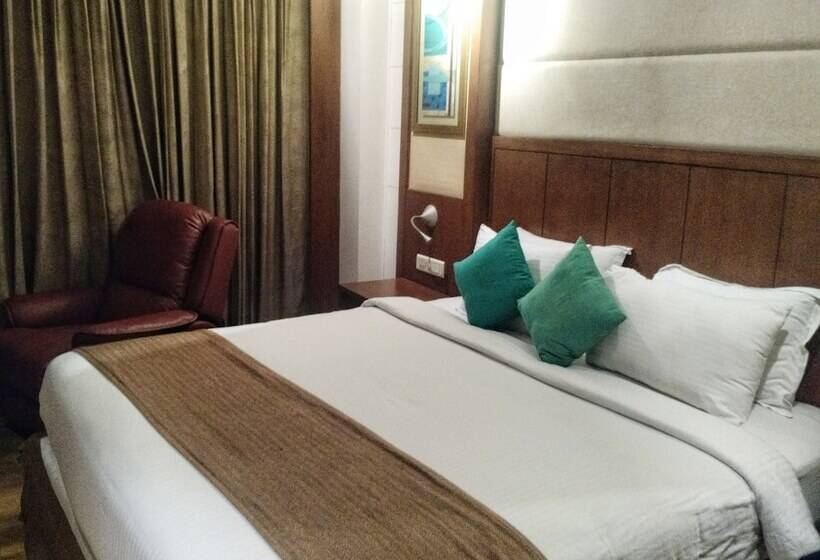 Люкс Повышенной Комфортности, Savoy Suitesgreater Noida
