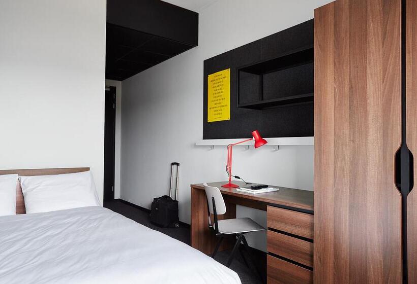 Executive Single Room, The Social Hub Amsterdam City