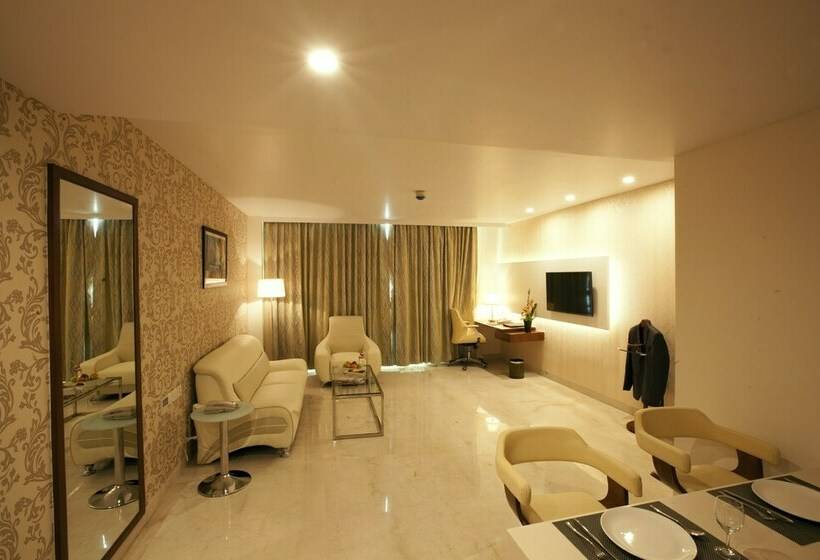 Люкс, United 21 The Grand
