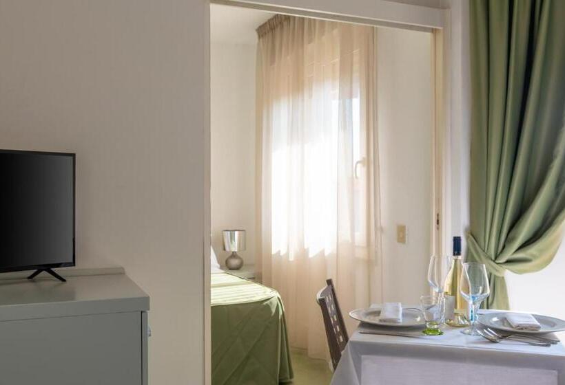 Апартаменты 1 Спальня с Балконом, Residence Marina Di Cecina