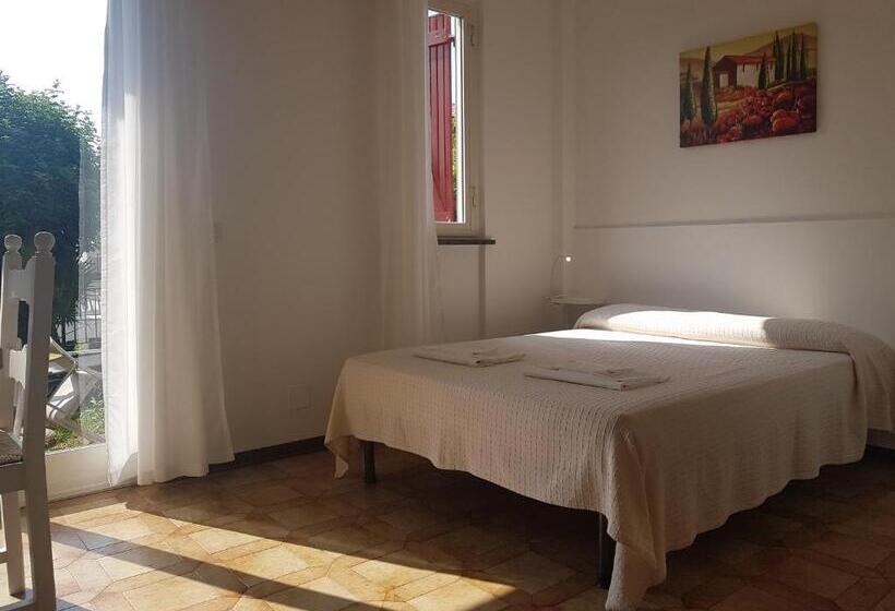 استودیو استاندارد با چشم‌انداز باغ, Residence La Meridiana
