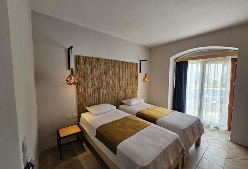 Номер Стандарт, Serpina Hotel   Adults Only