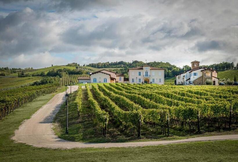 Полулюкс, Borgo Conde Wine Resort