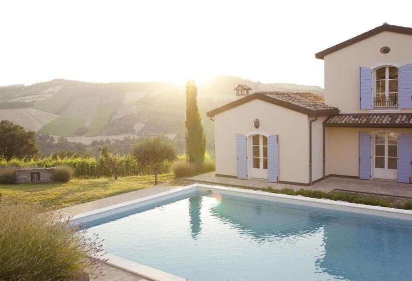 Люкс Вид на Бассейн, Borgo Conde Wine Resort