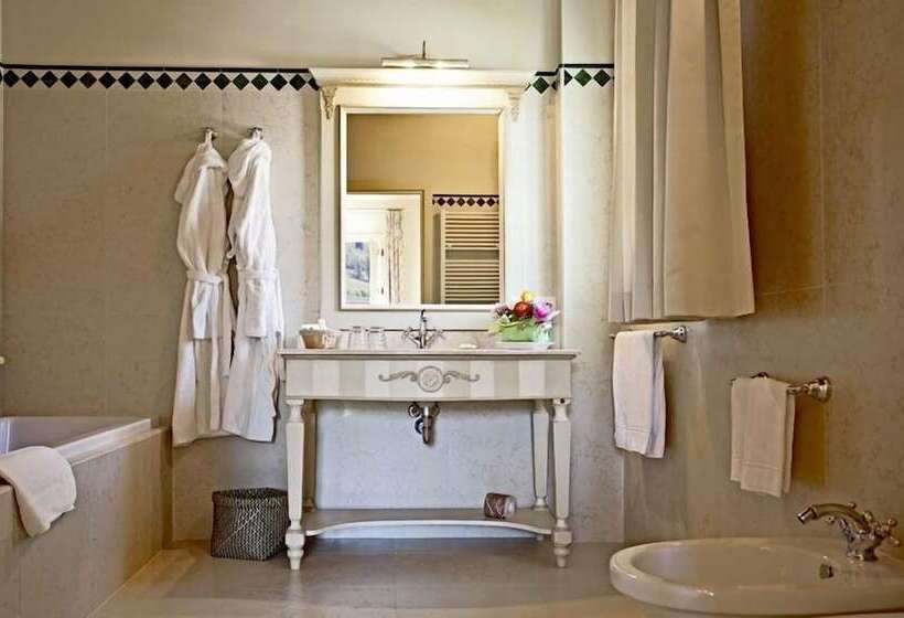 Полулюкс, Borgo Conde Wine Resort
