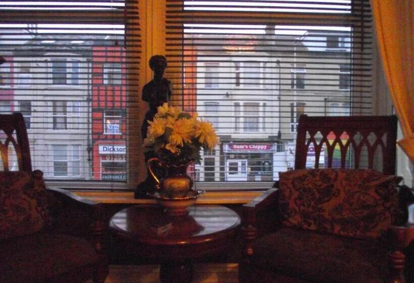 اتاق لوکس, The Molly House