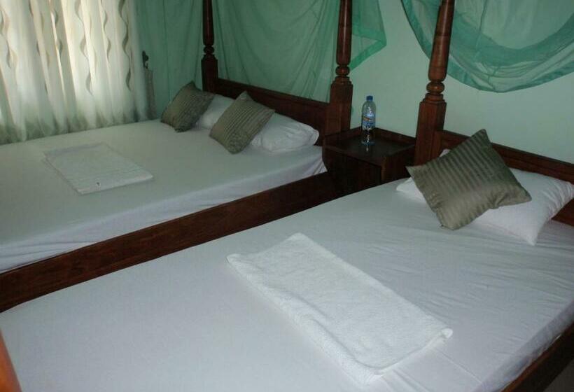 Номер Стандарт 2 Двуспальные Кровати, Rock Villa Relax City Home