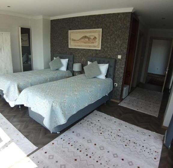 Номер Стандарт Вид на Горы, Turkish Retreat