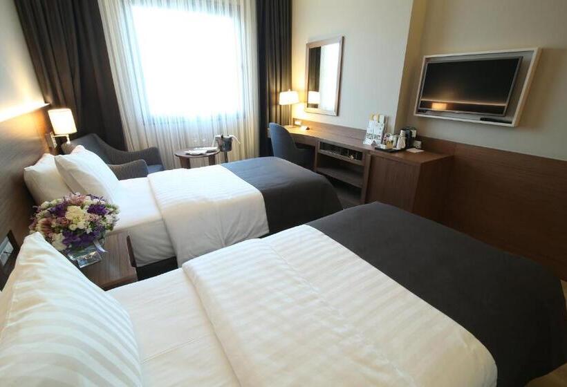 اتاق استاندارد با تراس, Holiday Inn Bursa   City Centre, An Ihg