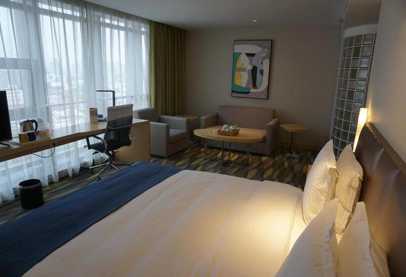 غرفة سوبيريور سرير كينج, Holiday Inn Express Changzhou Lanling, An Ihg