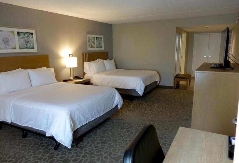 Номер Стандарт Адаптированный для Инвалидов, Holiday Inn Express & Suites Oshawa Downtown   Toronto Area, An Ihg
