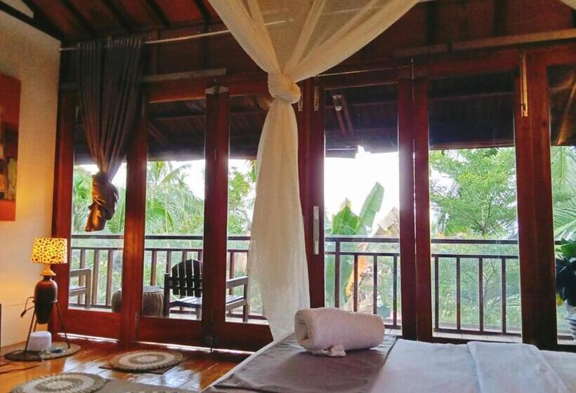 Cameră Deluxe cu Vedere la Mare, Air Manis Hillside Villa Cafe & Resto
