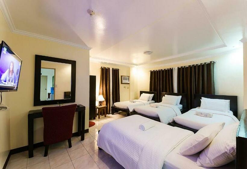 اتاق سوپریور چهار تخته, Batanes Seaside Lodge & Restaurant