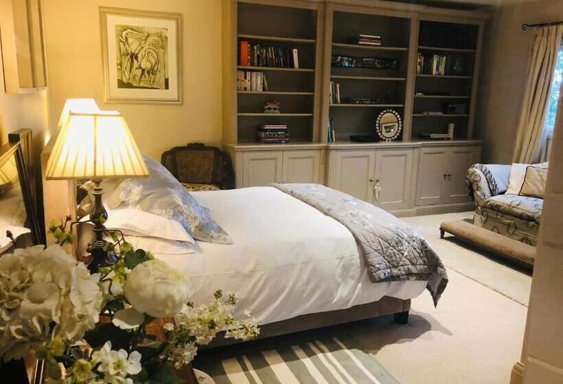 Номер Стандарт, Bootmenders B&b