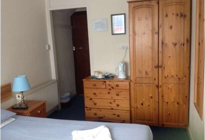 Номер Стандарт, Carlton Lodge