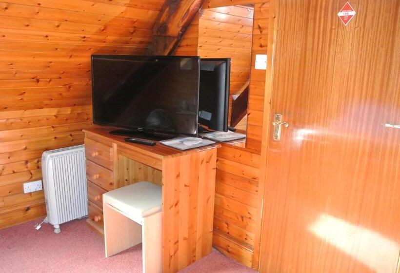 Номер Стандарт, Old Castle Farm Guest House