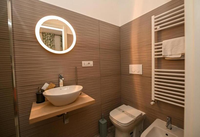 اتاق استاندارد, Living Salerno B&b