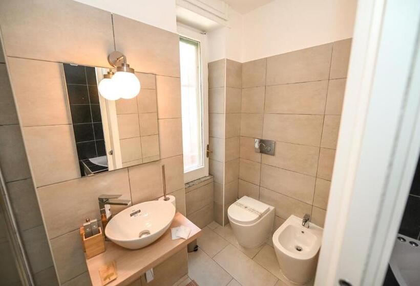 اتاق استاندارد با وان آب گرم, Living Salerno B&b