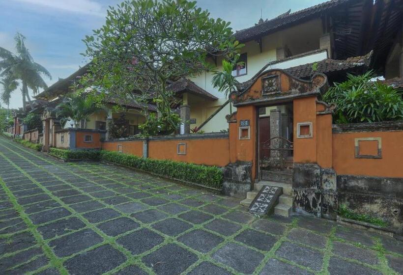 Номер Deluxe, Dewi Sinta Hotel And Restaurant
