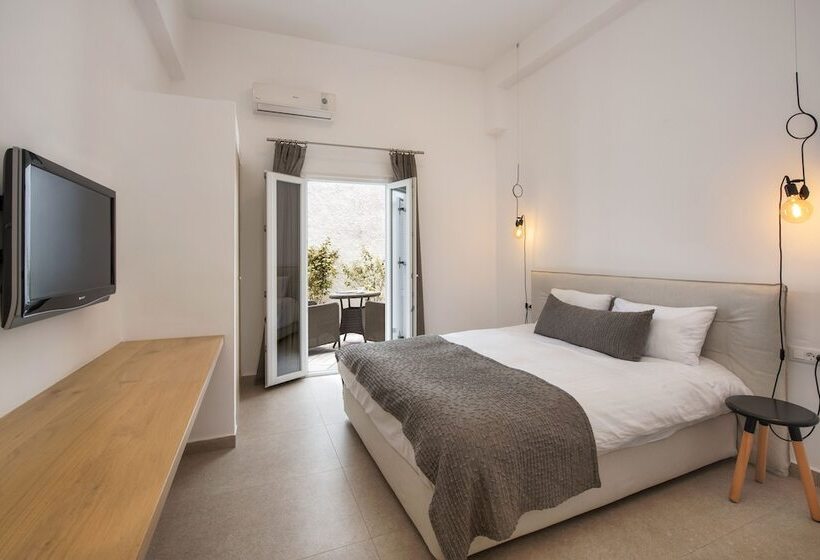 Superior Room, Eucalyptus