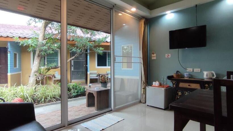 スーペリアールーム, Q Zone Boutique House