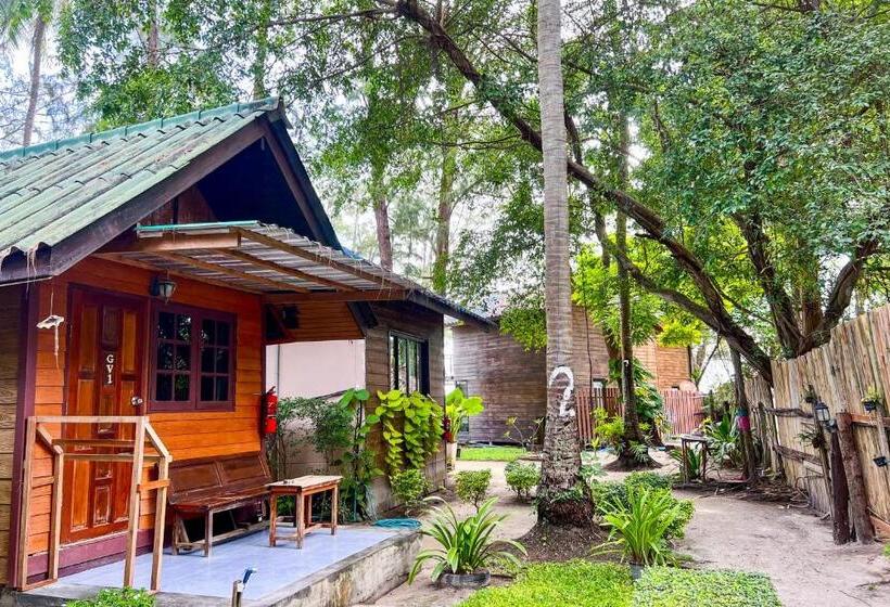 Бунгало Стандарт Вид на Сад, Salisa Resort