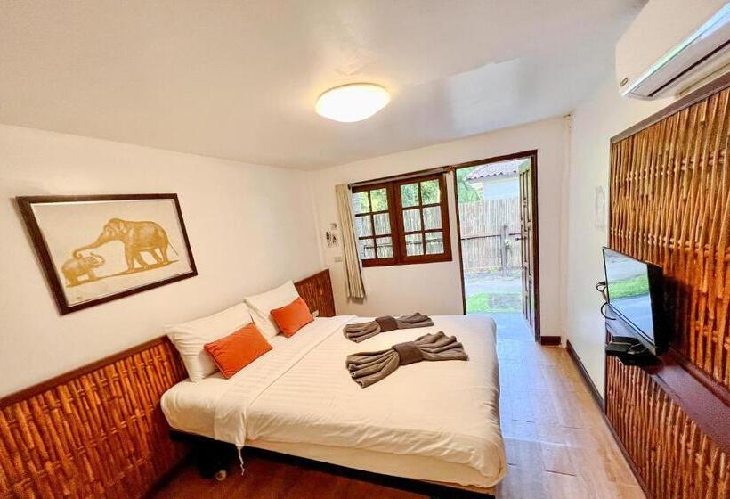 Бунгало Стандарт Вид на Сад, Salisa Resort