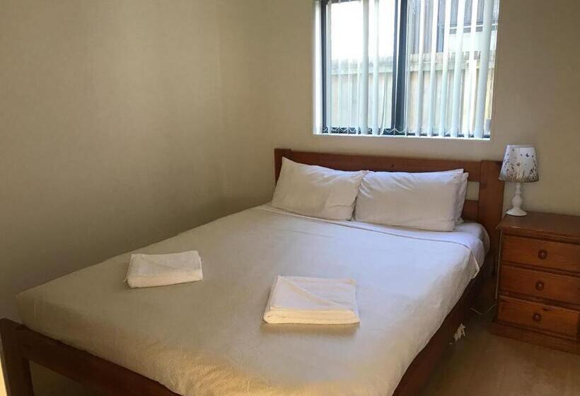 两卧行政公寓, Beachlife Apartments