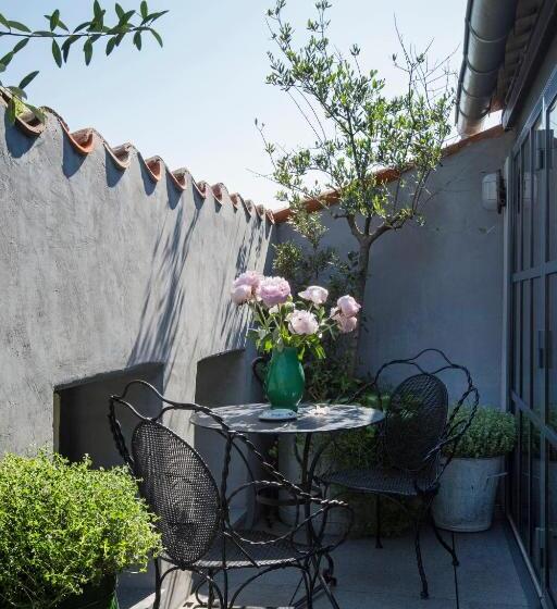 Номер Престиж, Auberge De Banne
