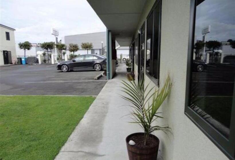 디럭스 스튜디오, Asure Abode On Courtenay Motor Inn