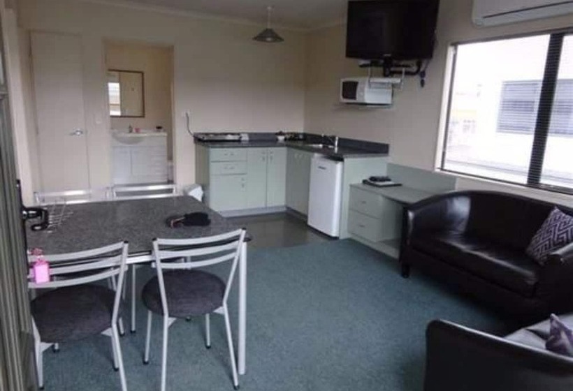 디럭스 스튜디오, Asure Abode On Courtenay Motor Inn