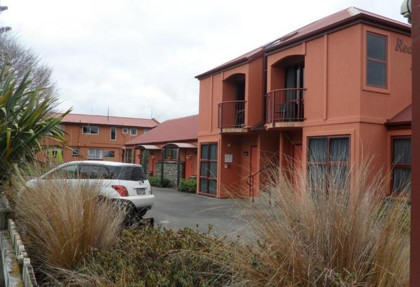 Студия Стандарт, Red Tussock Motel