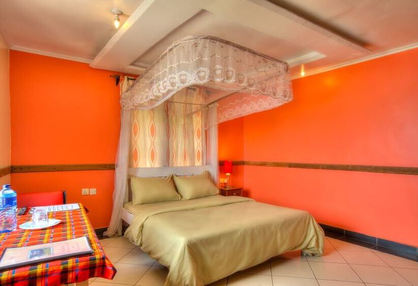 اتاق لوکس, Red Buffalo House