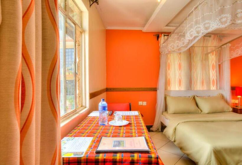 اتاق لوکس, Red Buffalo House