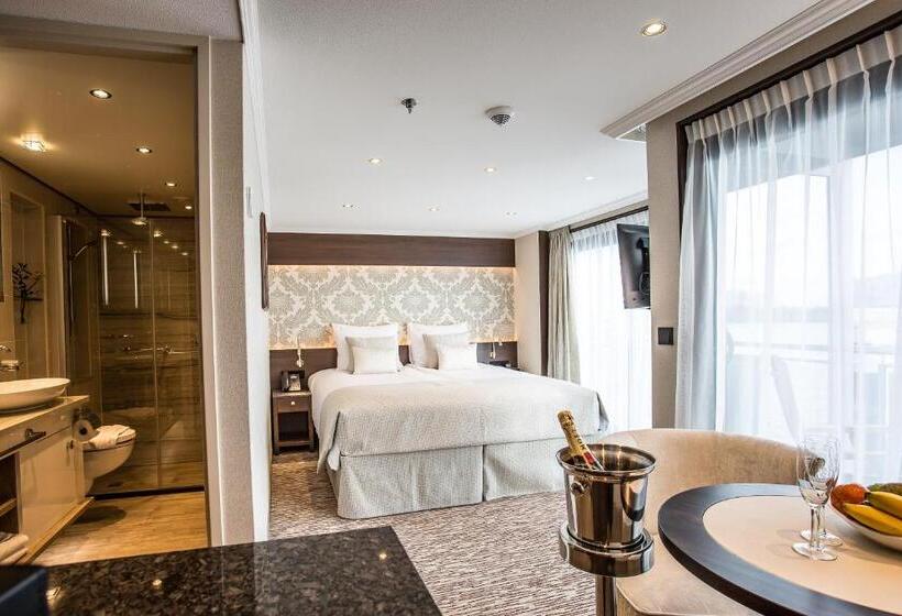 Люкс Вид на Реку, Viva Riverside Altstadt Düsseldorf
